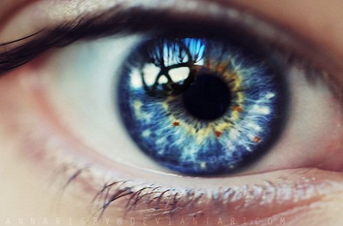 角膜炎四大症状应即时注意